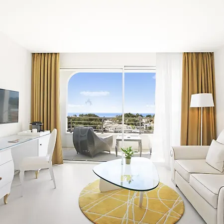 Portals Hills Boutique מלון 5*